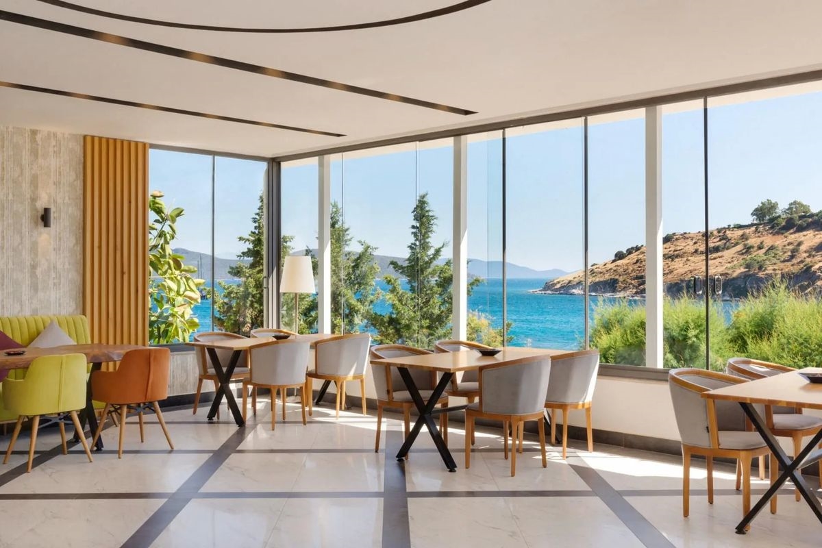 La Quinta By Wyndham Çeşme 2