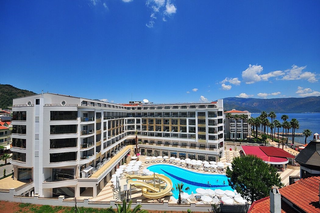 Golden Rock Beach Hotel