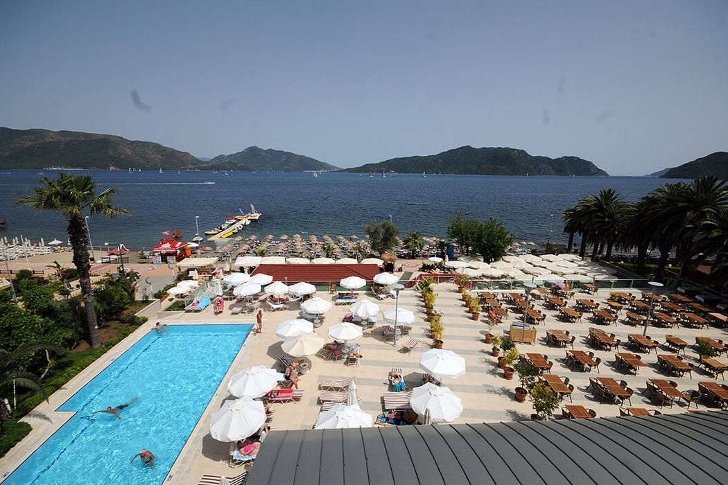 Pasa Beach Hotel 3