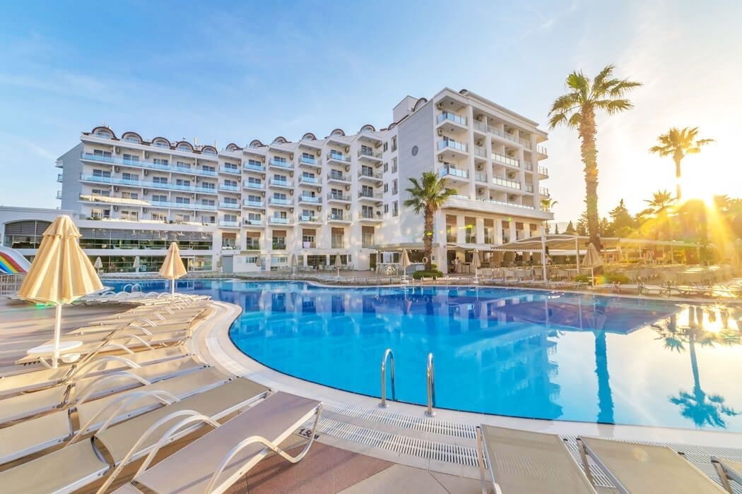 Grand Ideal Premium