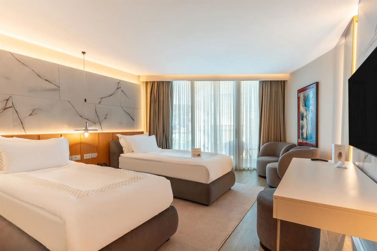 Qlusive Hotel 4
