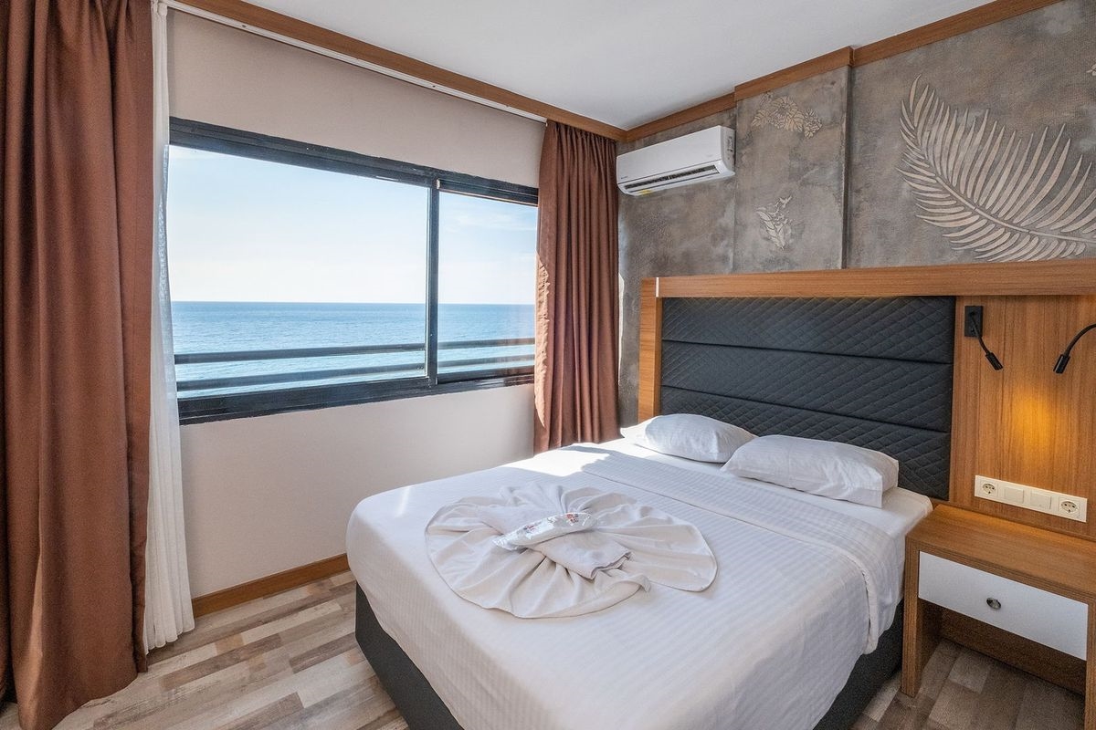 Sunday Beach Hotel 2