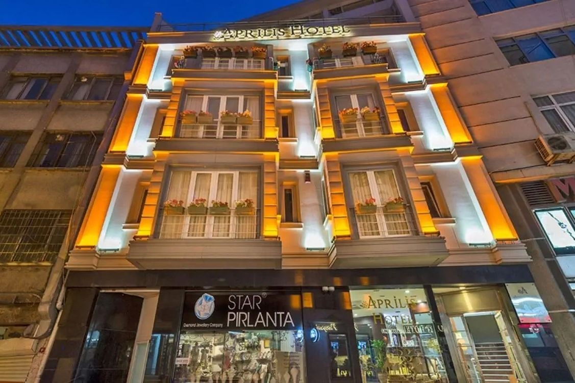 Aprilis Deluxe Hotel
