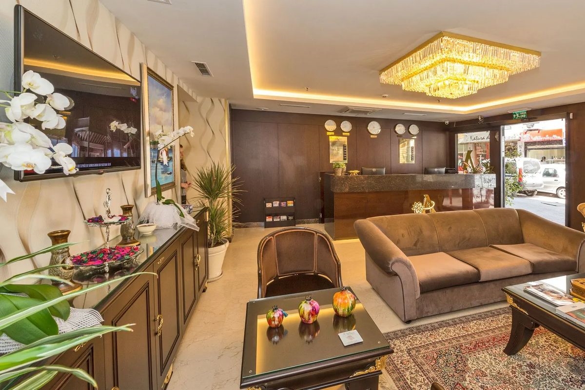 Aprilis Gold Hotel