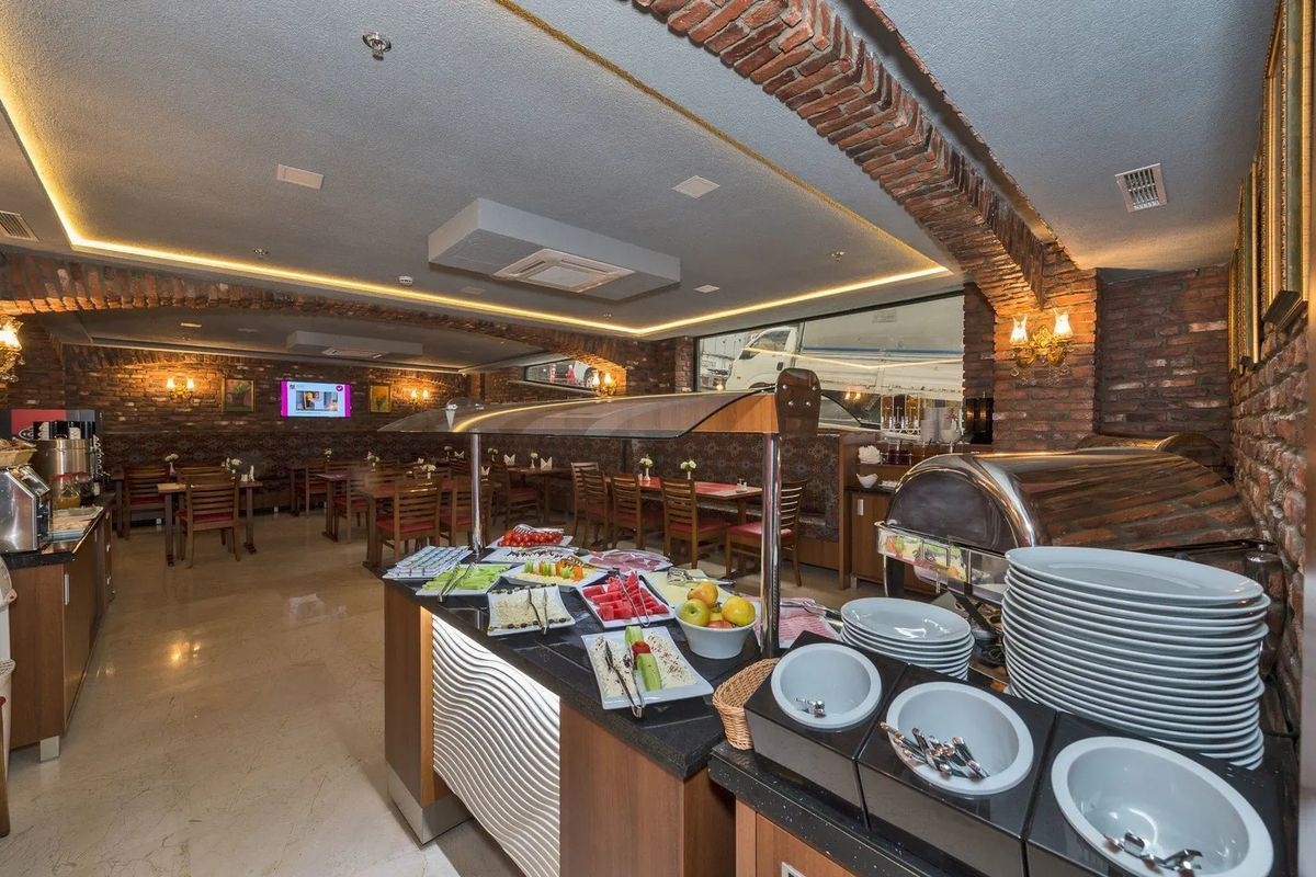 Aprilis Gold Hotel 5